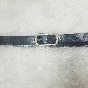 Black belt with two tone round buckle